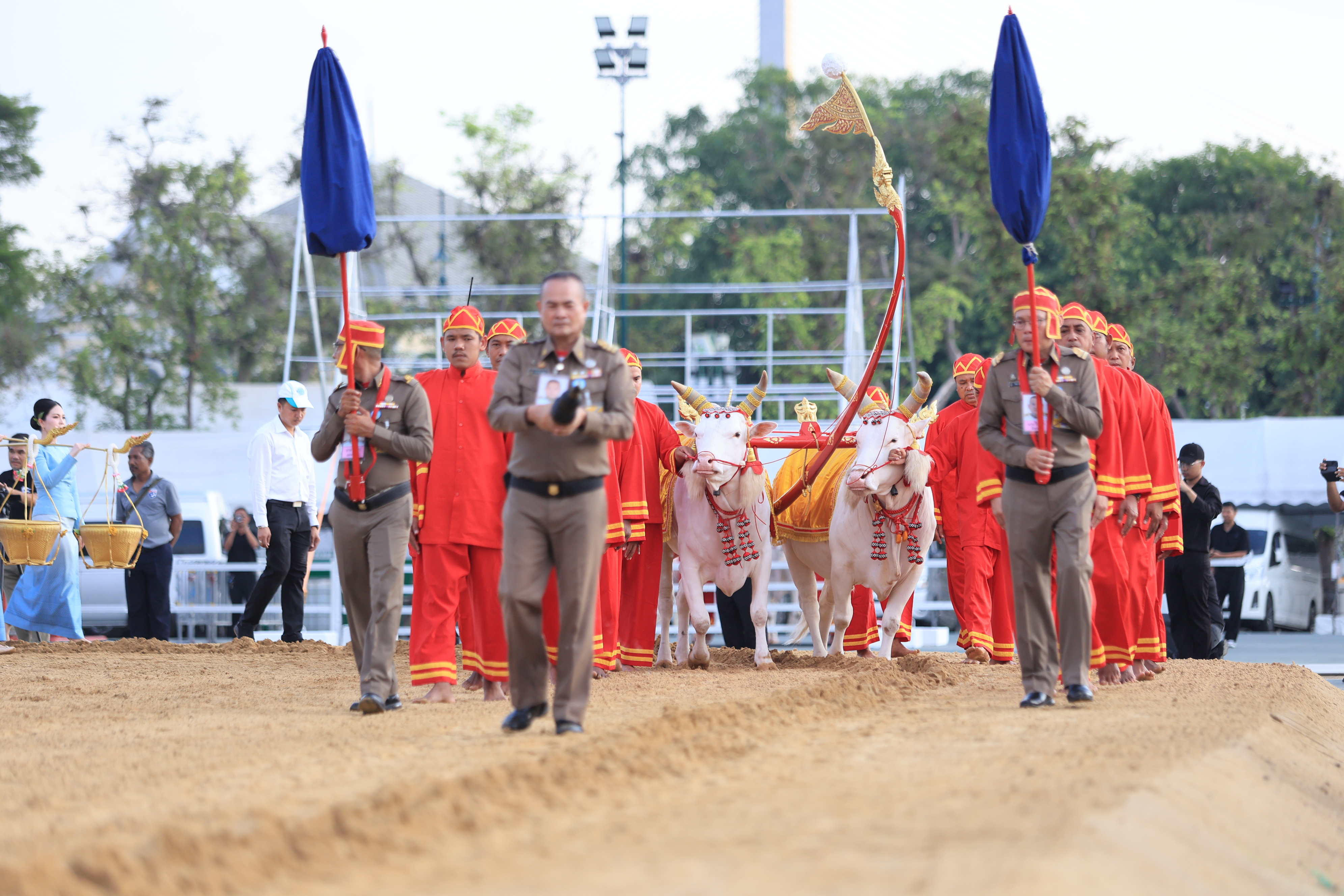 title - ส.ป.ก. ร่วมซ้อมใหญ่ ครั้งที่ 1 พระราชพิธีพืชมงคลจรดพระนังคัลแรกนาขวัญ ประจำปีพุทธศักราช 2569 